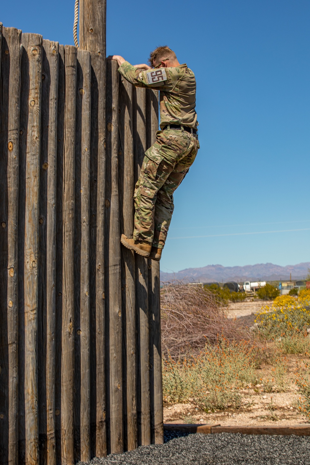 2022 Best Warrior Competitors Run Obstacle Course in Florence, Ariz.