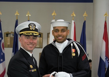Sailors Complete Training to Become Ceremonial Guardsmen