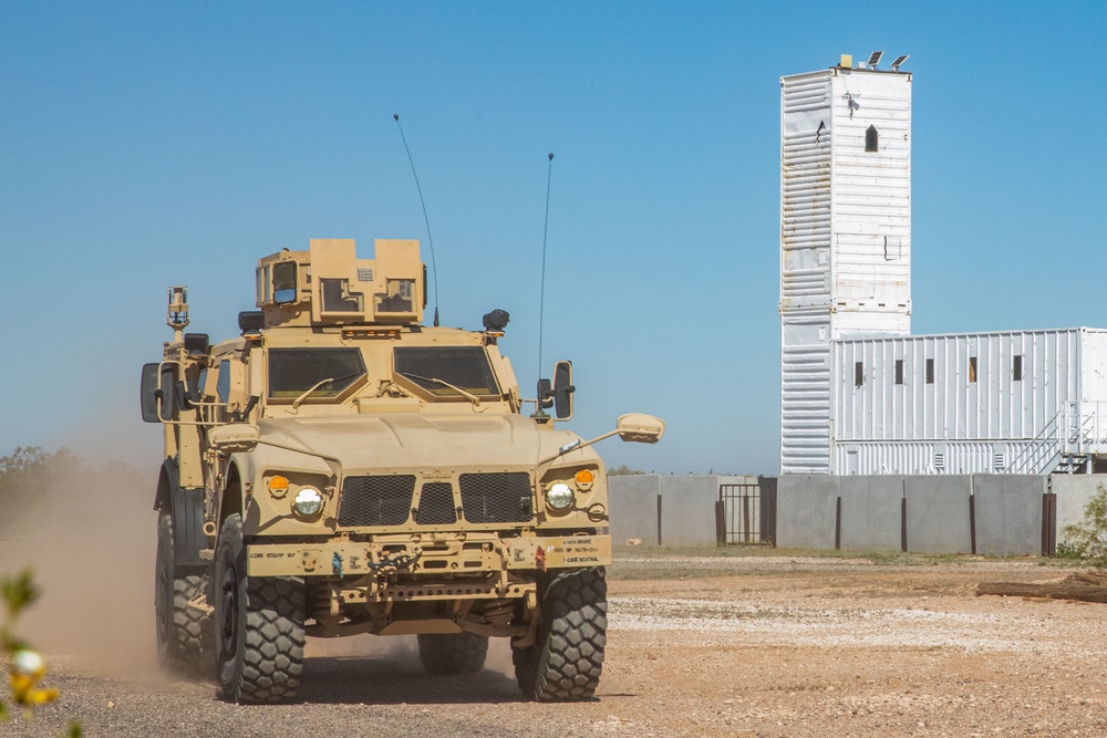 2022 Best Warrior Competitors Conduct a Military Operations on Urbanized Terrain (MOUT) Exercise in Florence, Ariz.