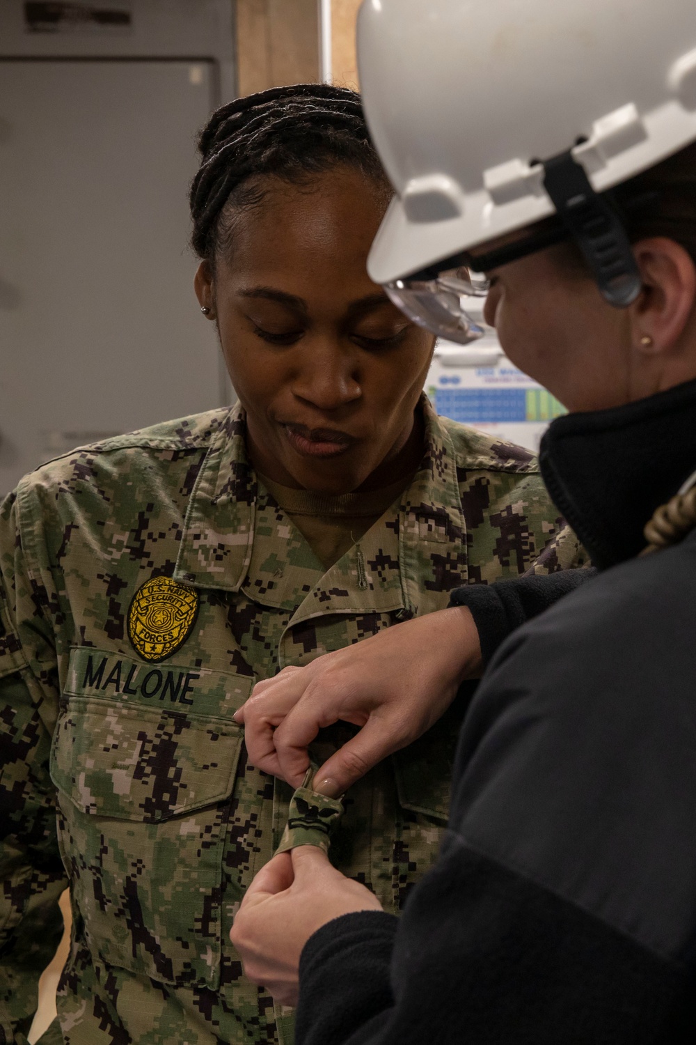 MCPON Visits USS Wasp