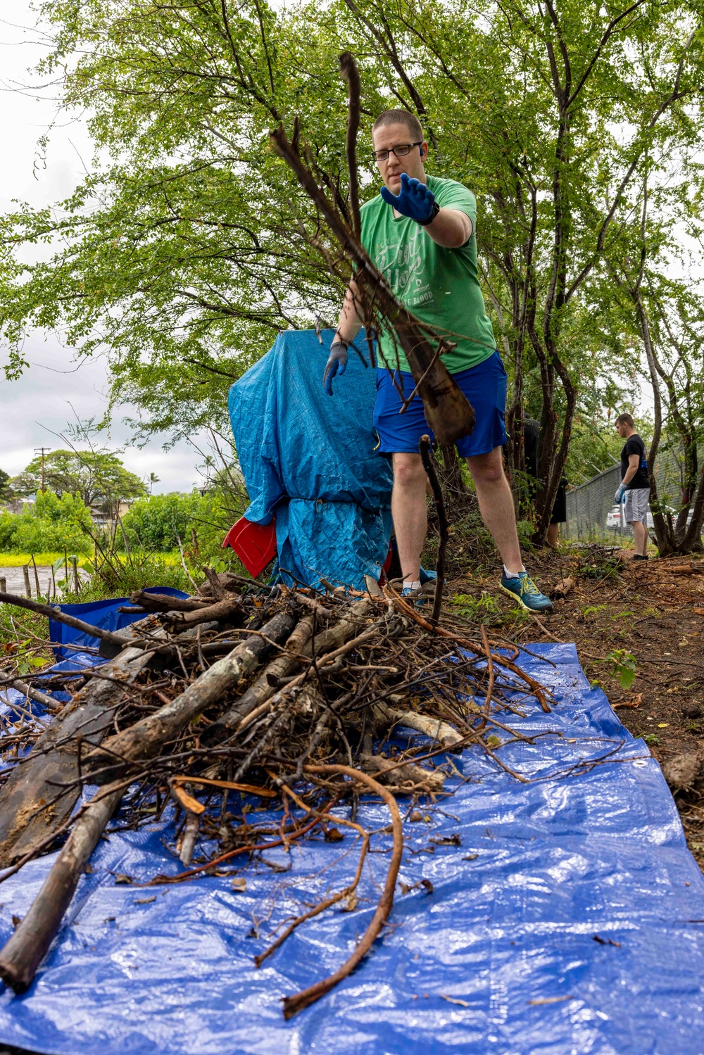 Sailors Partner With Community To Restore Historic Hawaiian Fishpond