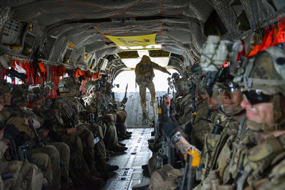 3rd Infantry Division conducts light infantry air assault training mission