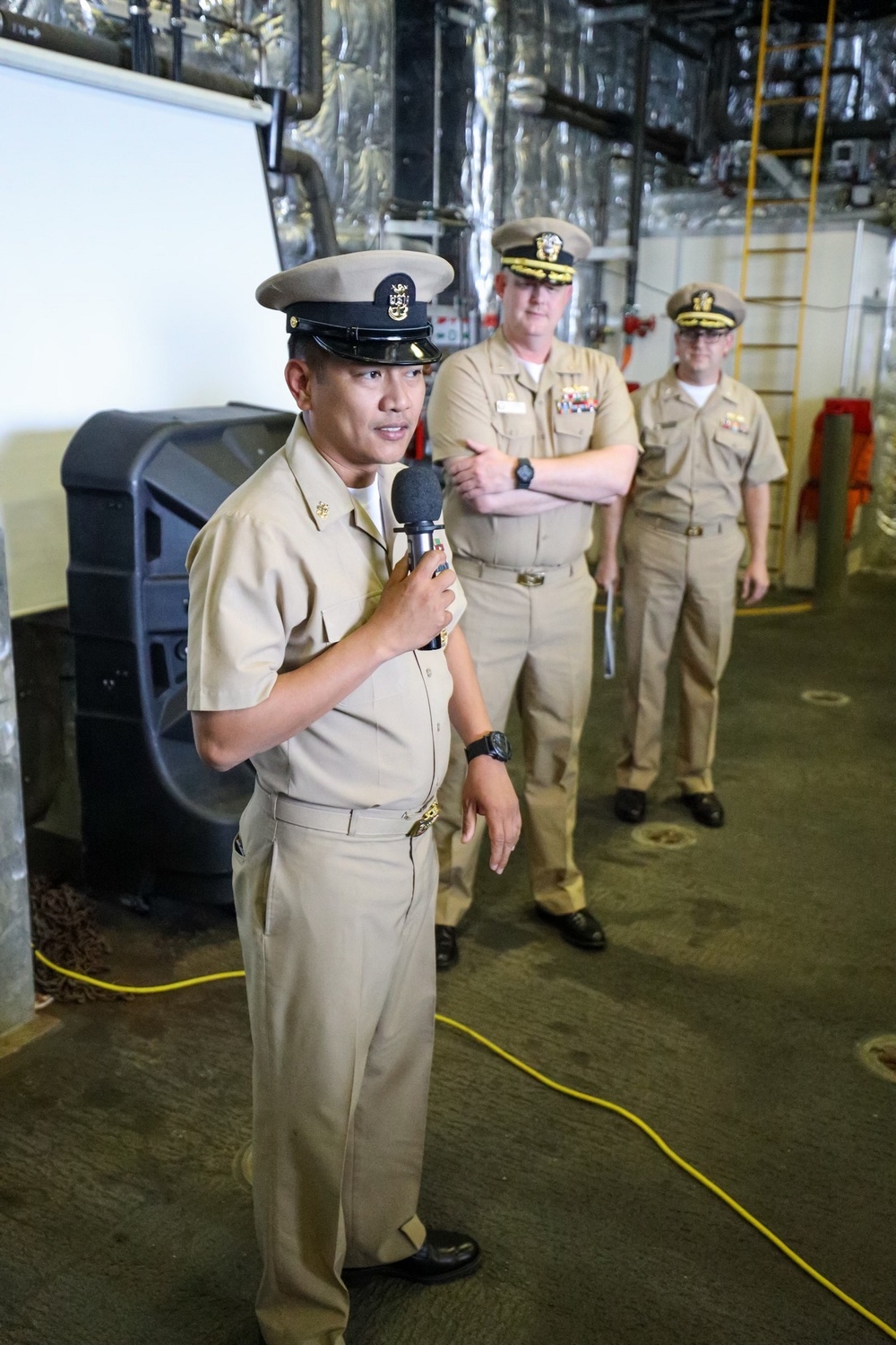 CMC Addresses Sailors on USS Charleston