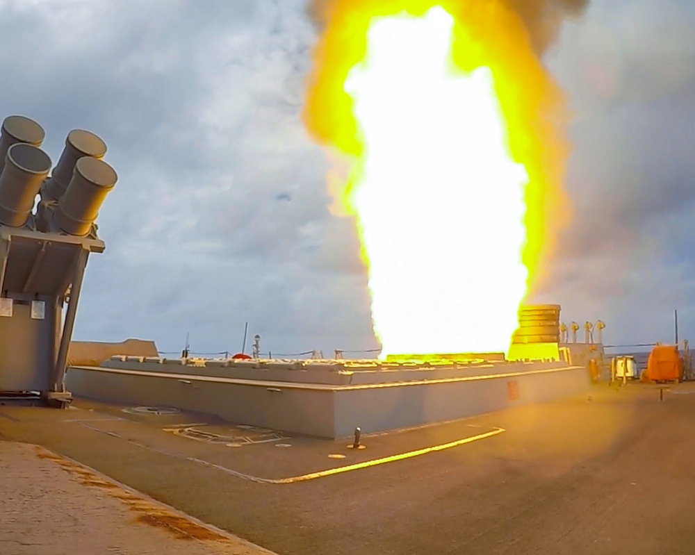 USS Milius Launches SM 2