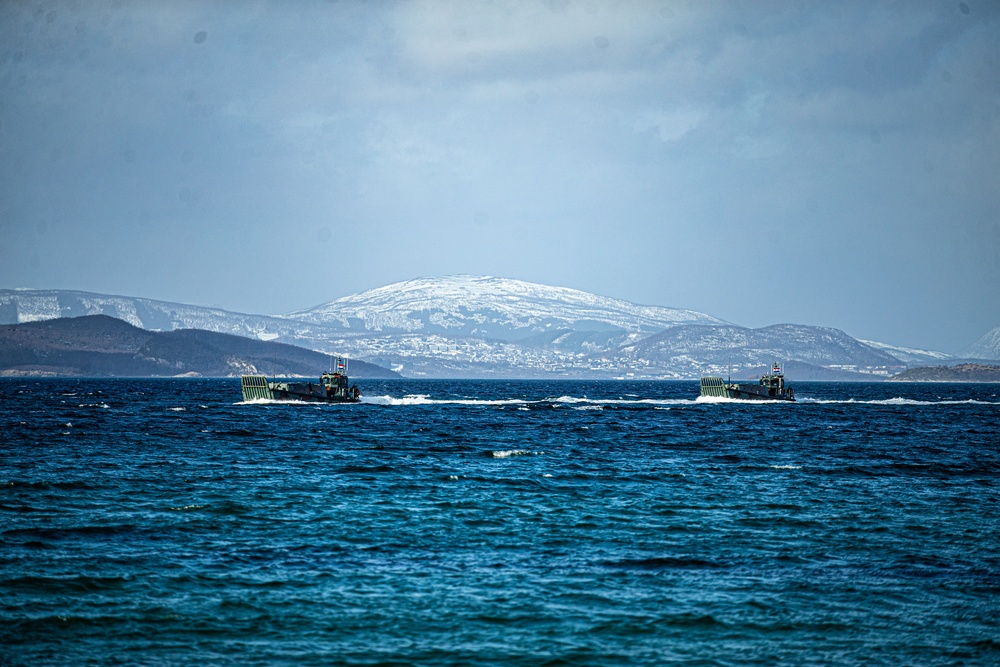 U.S. Marines and Korps Mariniers Perform an Amphibious Landing During Exercise Cold Response 22