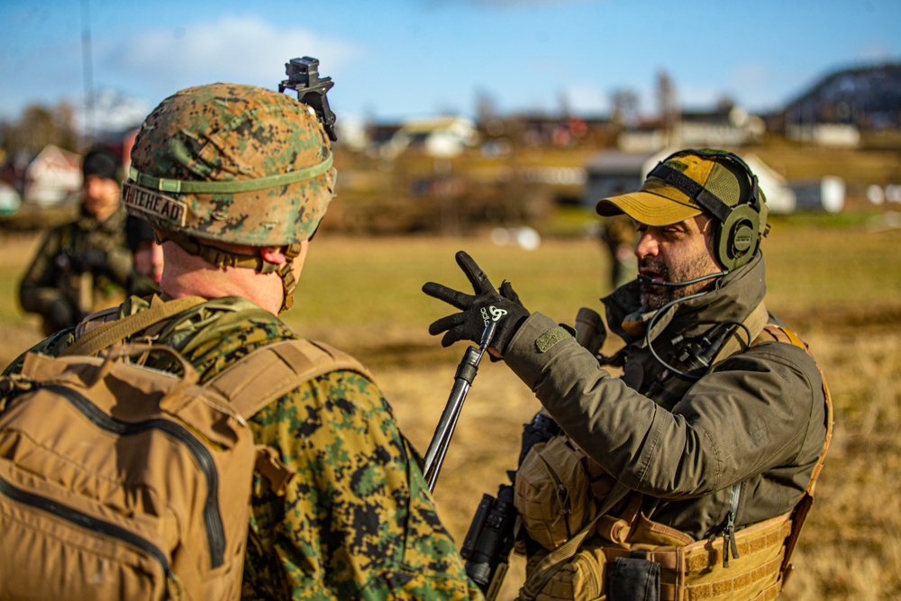 U.S. Marines and Korps Mariniers Perform an Amphibious Landing During Exercise Cold Response 22