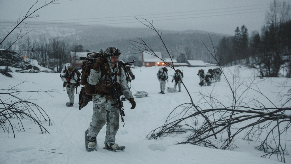 3/6 Moves Through Norway for Exercise Cold Response 22