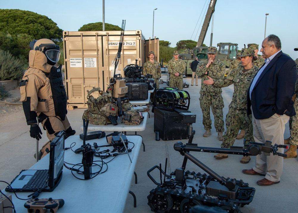 SECNAV Visits NAVSTA Rota Spain