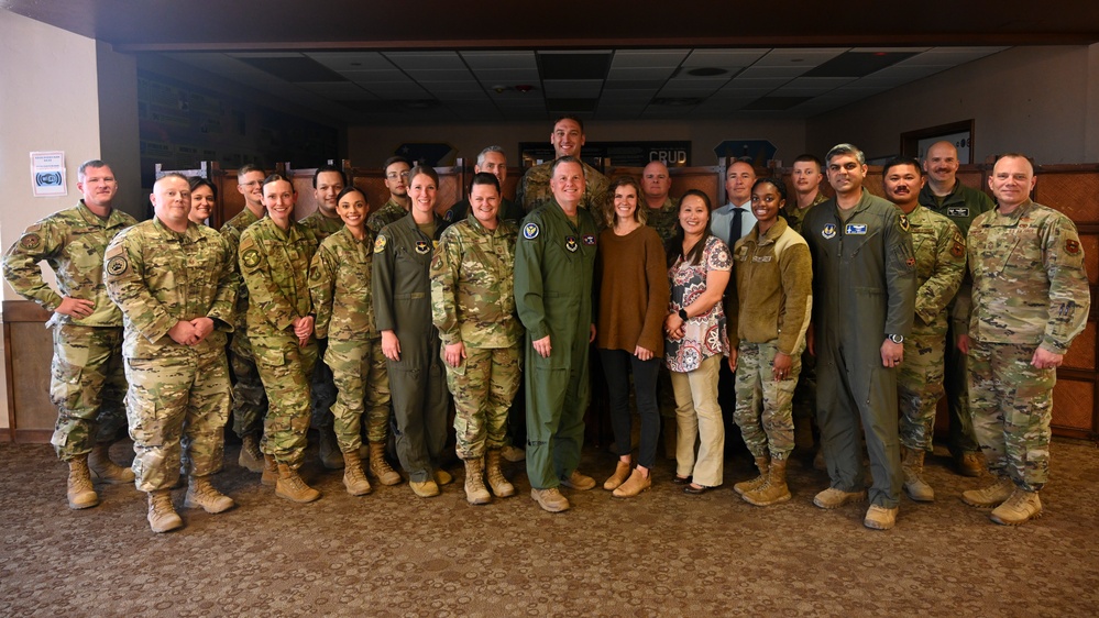 AETC Command Team Recognizes OAW Efforts