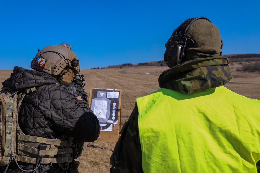 U.S. and Czech Soldiers Participate in a Cultural Day Hosted by the Czech Army