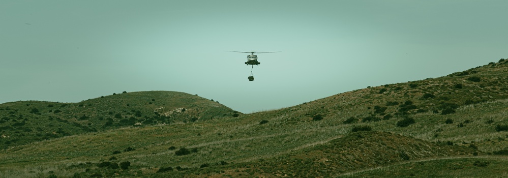 U.S. Marines and Soldiers with 1st Landing Support Battalion and 7-158th Ground Support Aviation Battalion conduct HST training