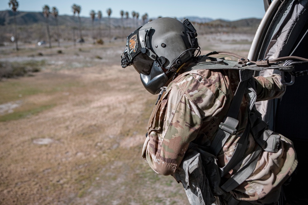 U.S. Marines and Soldiers with 1st Landing Support Battalion and 7-158th Ground Support Aviation Battalion conduct HST training