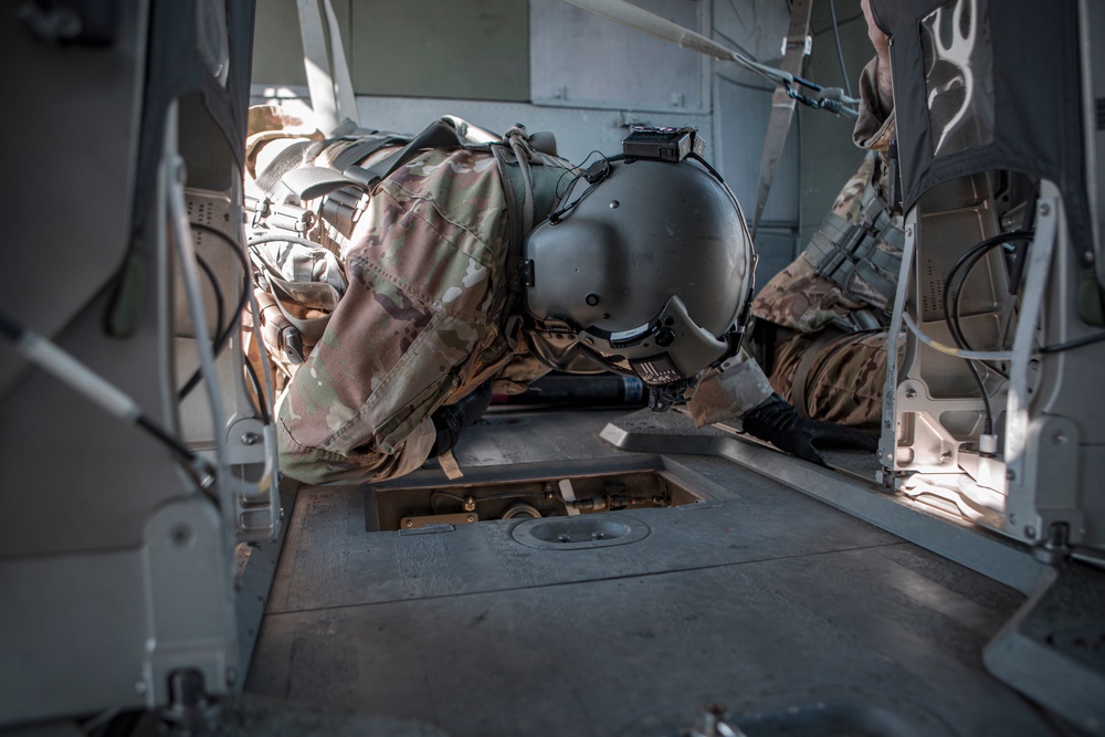 U.S. Marines and Soldiers with 1st Landing Support Battalion and 7-158th Ground Support Aviation Battalion conduct HST training