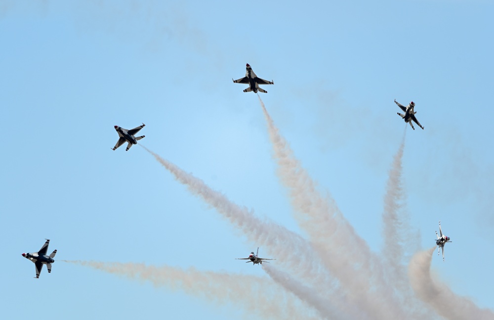 2022 WOC Airshow