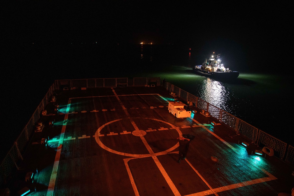 USS Milwaukee Transits Panama Canal