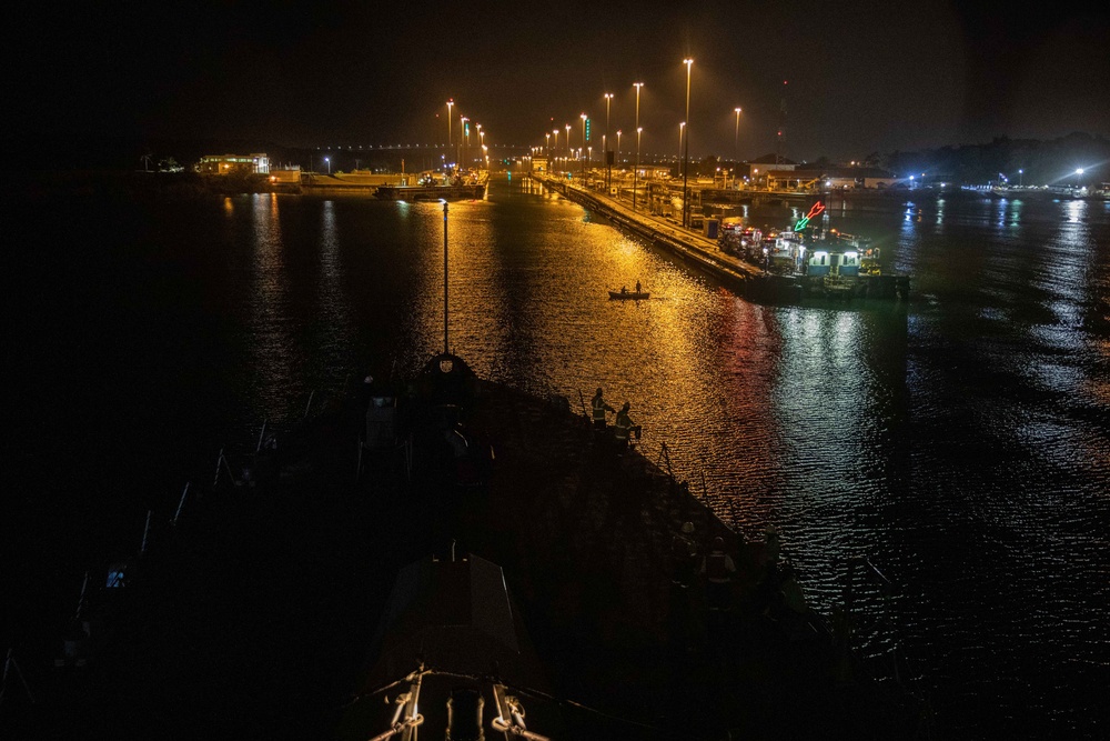 USS Milwaukee Transits Panama Canal