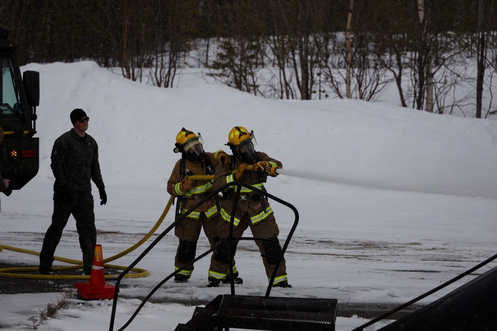 U.S. Marine Corps Firefighters train with Norwegian Firefighters