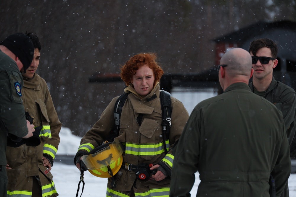 U.S. Marine Corps Firefighters train with Norwegian Firefighters