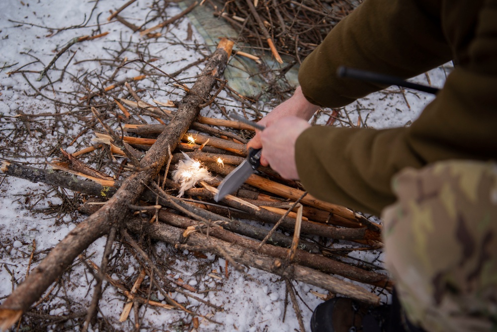 Eielson AFB Arctic Survival School completes final class of 2021-2022 season