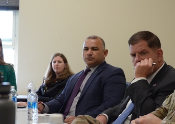 Secretary of labor visits JBLM