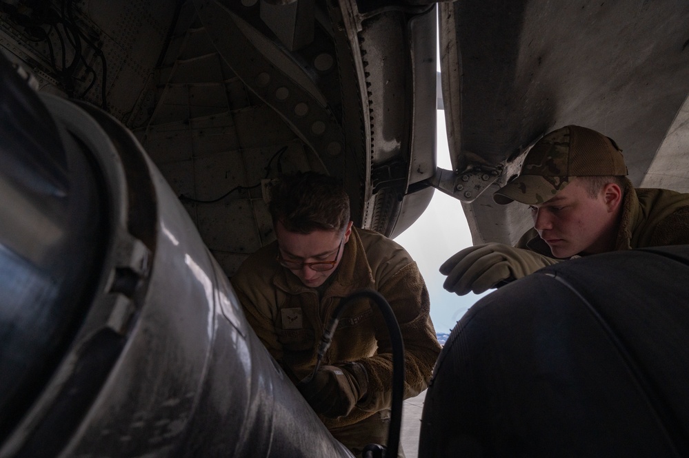 DVIDS - Images - 62nd Maintenance Squadron Keeps Jets Moving [Image 3 Of 8]