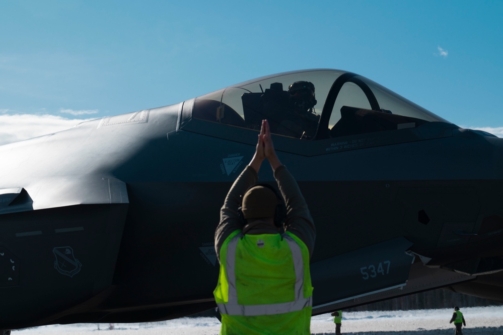 Eielson exercises readiness, capability