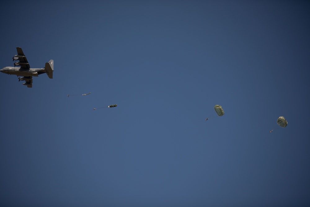 Balikatan 22: U.S. Army, Philippine Army Soldiers conduct Friendship Jump