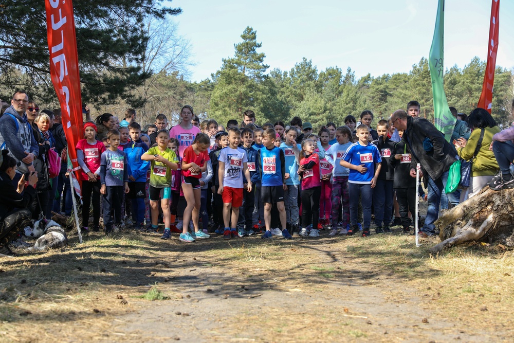 1ABCT, 1ID Soldiers participate in a memorial run of &quot;The Great Escape&quot;