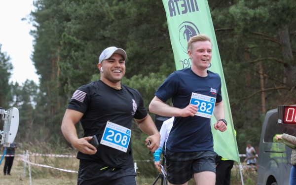 1ABCT, 1ID Soldiers participate in a memorial run of "The Great Escape"