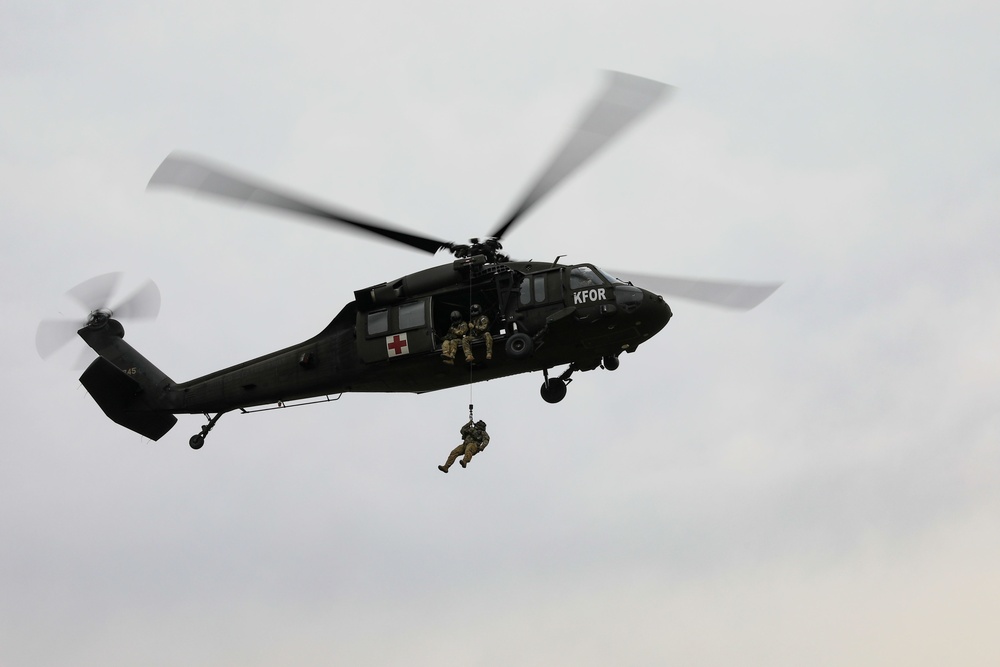 U.S. Army Soldiers conduct high-performance rescue hoist training in Kosovo