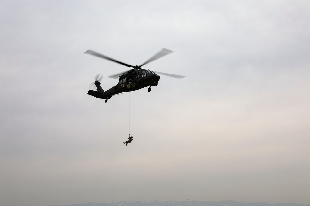 U.S. Army Soldiers conduct high-performance rescue hoist training in Kosovo