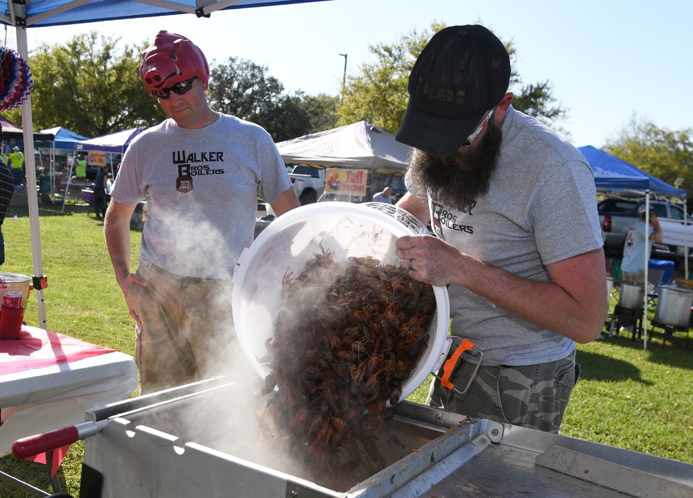 10th Annual Crawfish Cook-Off brings crowd