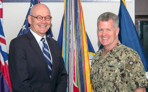 Commander, U.S. Pacific Fleet Mets With New Zealand Chief Executive and Secretary of Foreign Affairs and Trade