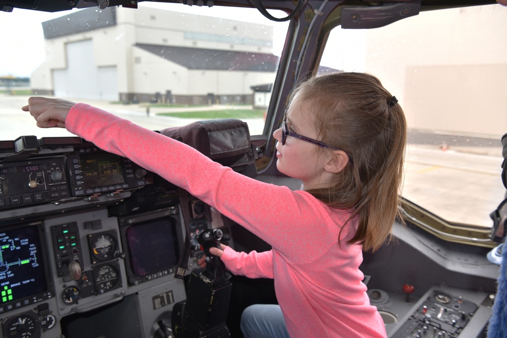 305th Air Mobility Wing’s Women’s History Month