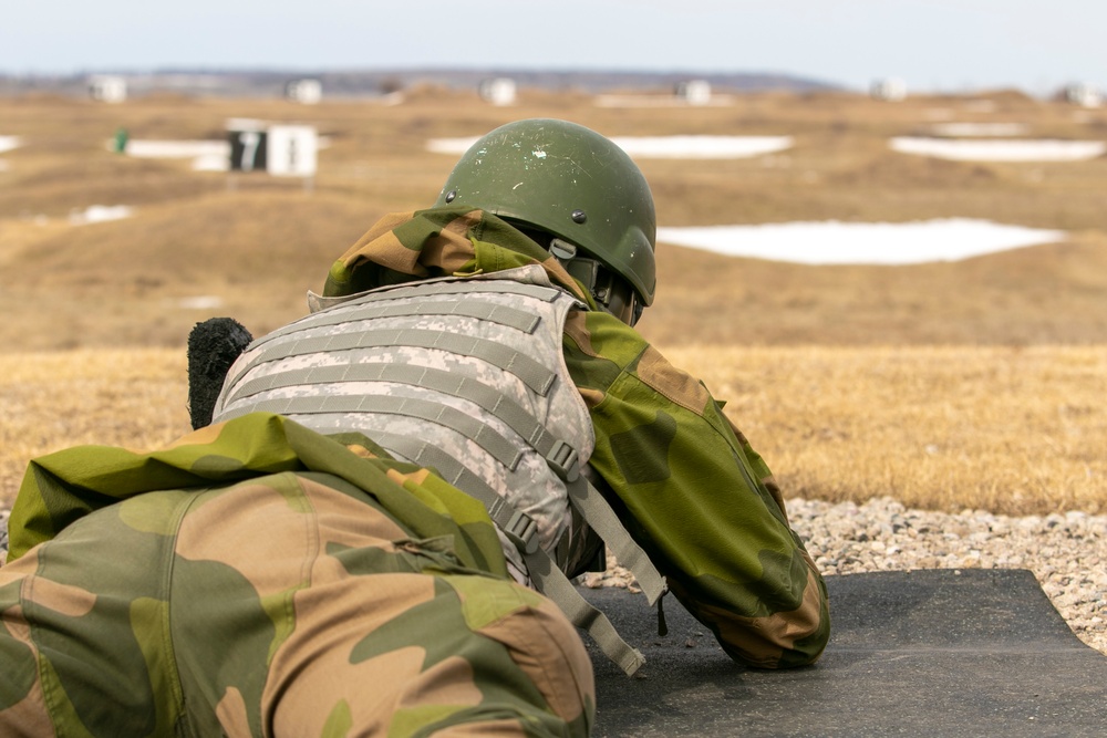 Norwegian Youth Soldiers conduct weapons qualification at Camp Ripley