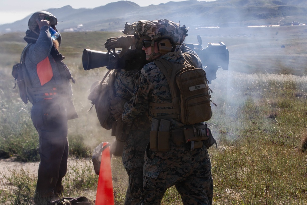 Marines conduct live-fire exercise with MAAWS