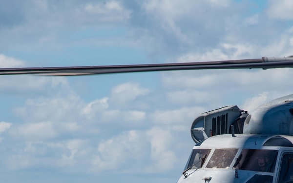 USS Ashland (LSD 48) participates in Balikatan 22