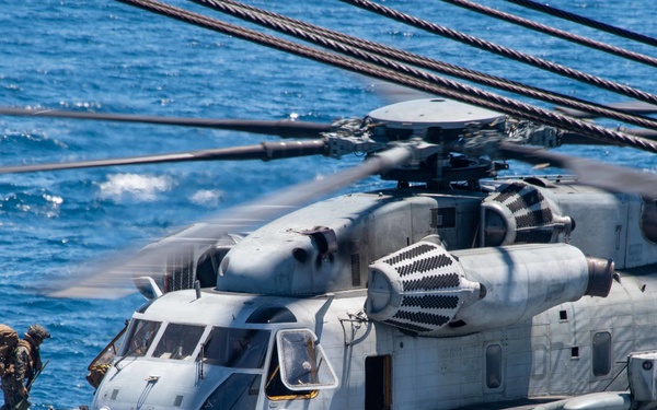 USS Ashland (LSD 48) participates in Balikatan 22