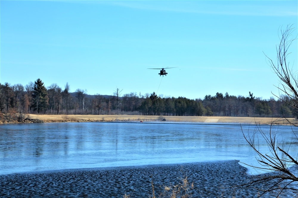 Federal, state agencies combine for fire-suppression training with Black Hawk helicopters