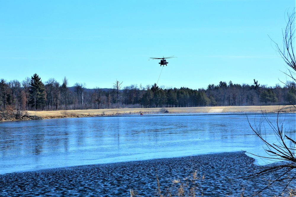 Federal, state agencies combine for fire-suppression training with Black Hawk helicopters