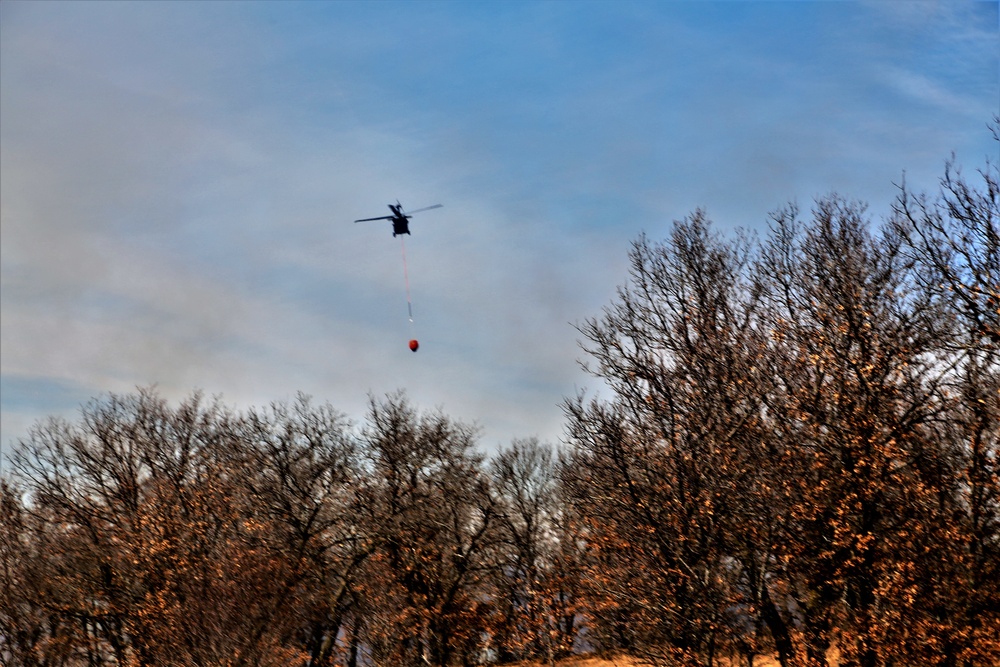 Federal, state agencies combine for fire-suppression training with Black Hawk helicopters