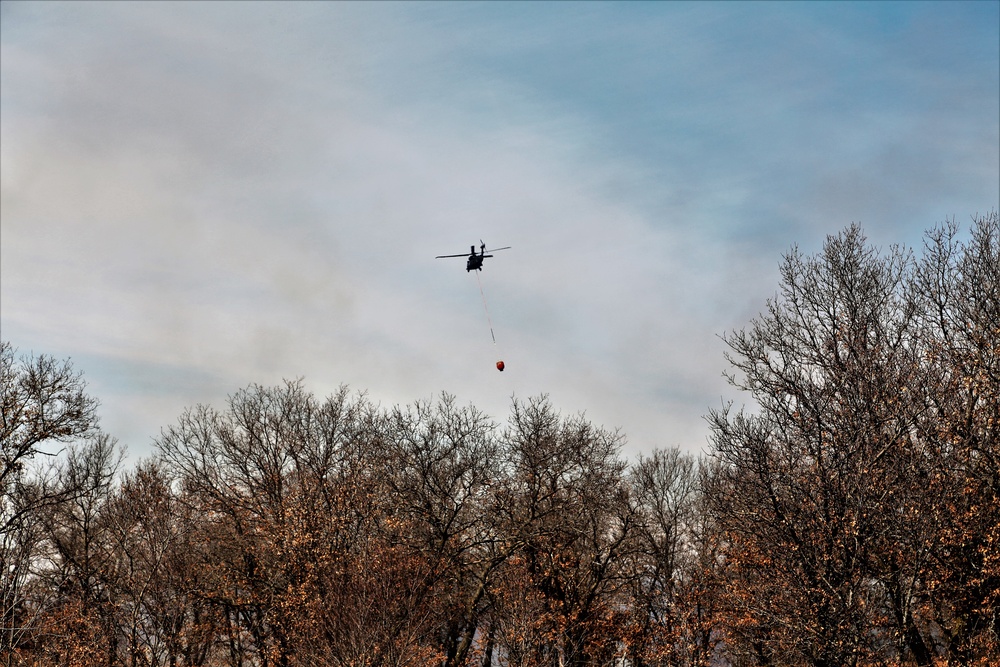 Federal, state agencies combine for fire-suppression training with Black Hawk helicopters