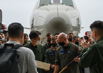 VQ-1 and VQ-81 Unit Exchange