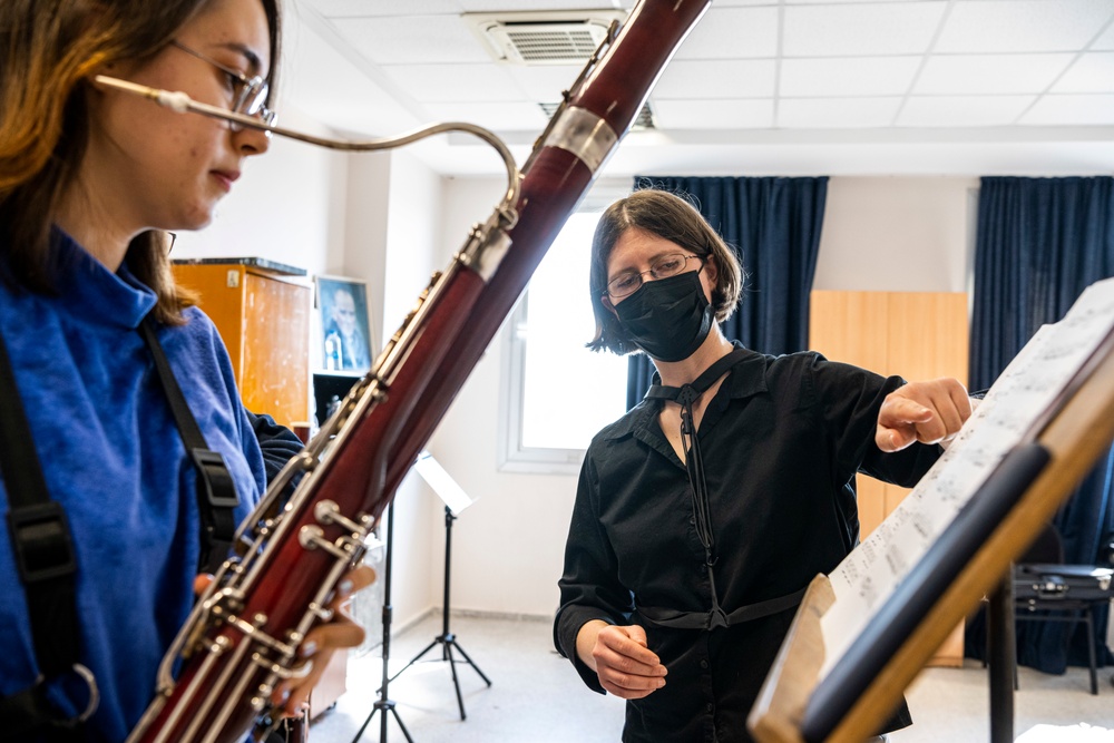 Winds Aloft USAFE Woodwind Quintet engages with Izmir community members, furthers NATO Alliance