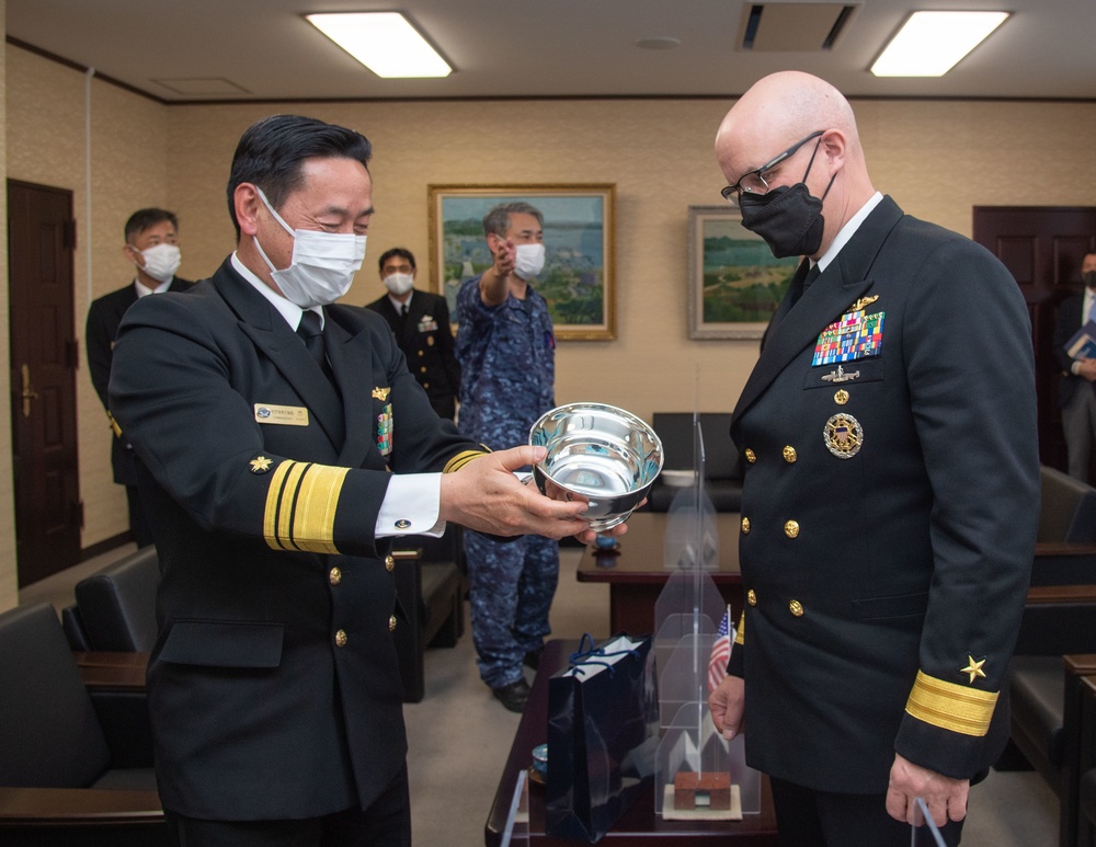 Dvids Images Cnrj Visits Sasebo Jmsdf And Mayor Image 6 Of 7