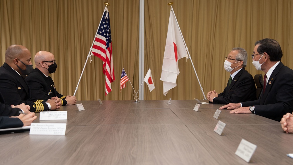CNRJ Visits Saikai City
