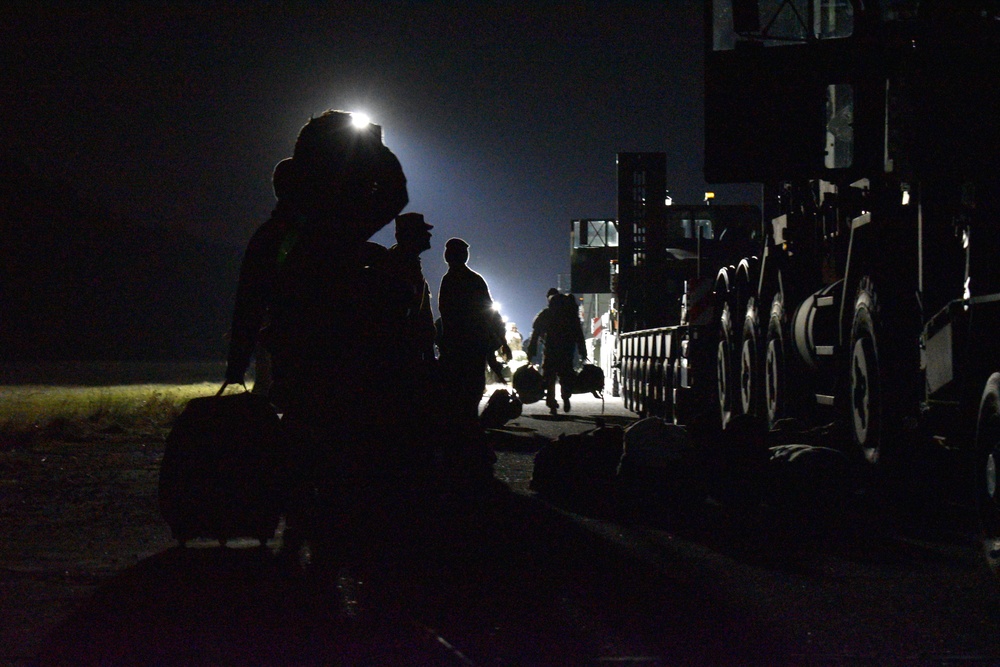 Floodlights on Soldiers, Bobtails, EHETs