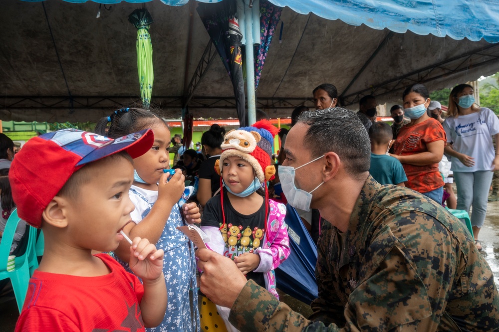 Balikatan 22 chapel outreach day