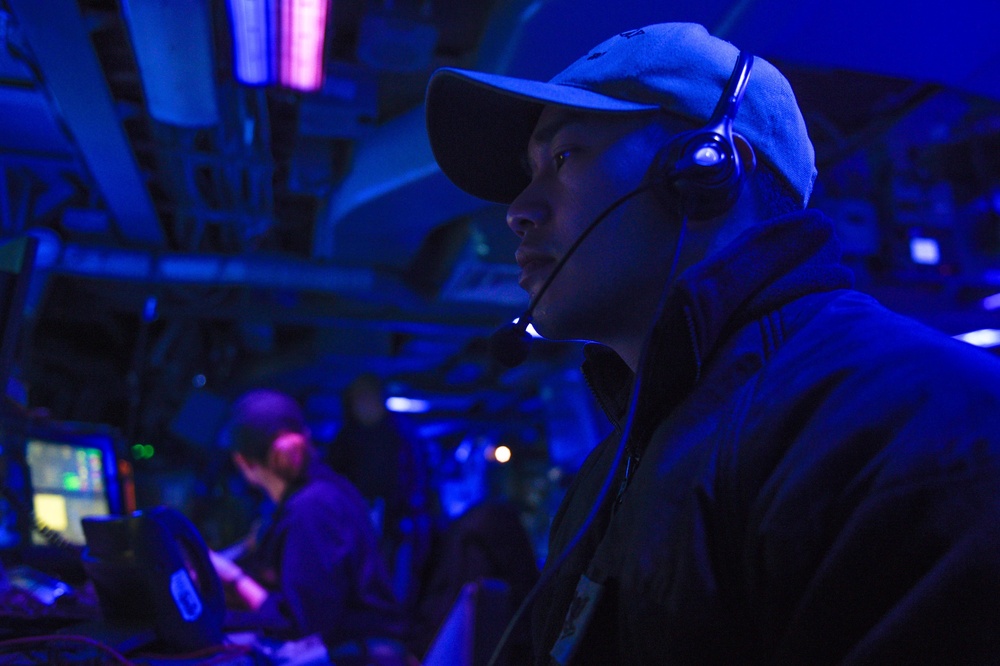 USS Green Bay (LPD 20) Conducts Surface Warfare Advanced Tactics Training