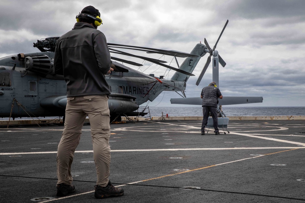 DVIDS - Images - USS Arlington Conducts V-BAT Operations [Image 2 of 5]